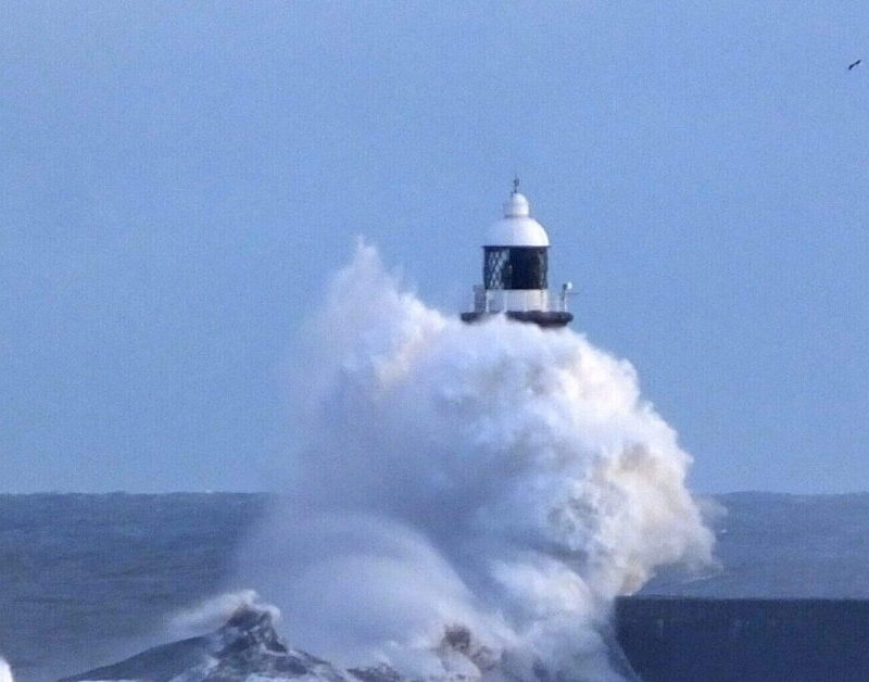 High Waves over North Pier Tynemouth
