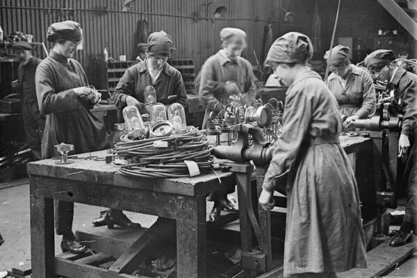 Image IWM (Q 20080) Photo of women workers making light fittings